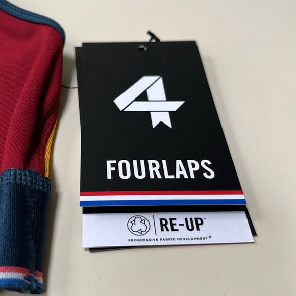 Circuit Sports Bra. NWT - Picture 2 of 7